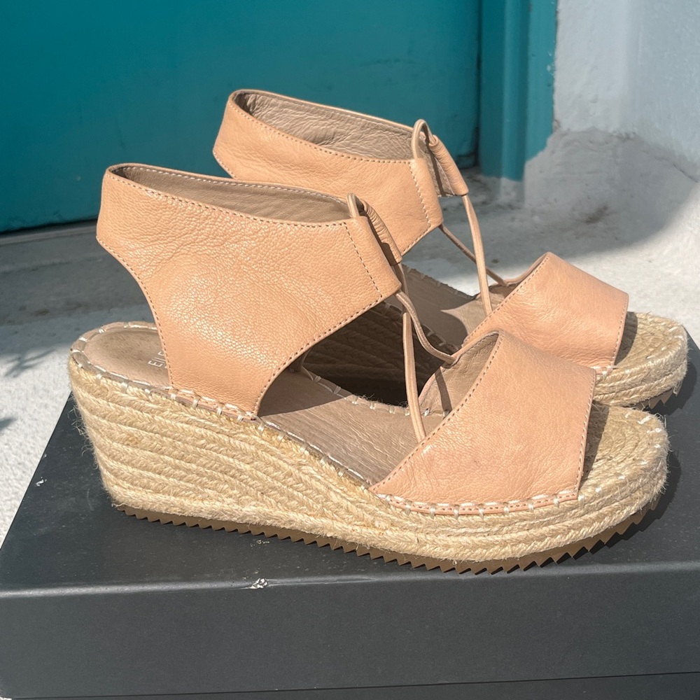 pinion.      From the brand:    Stretchy, crisscrossed bands makes this espadril